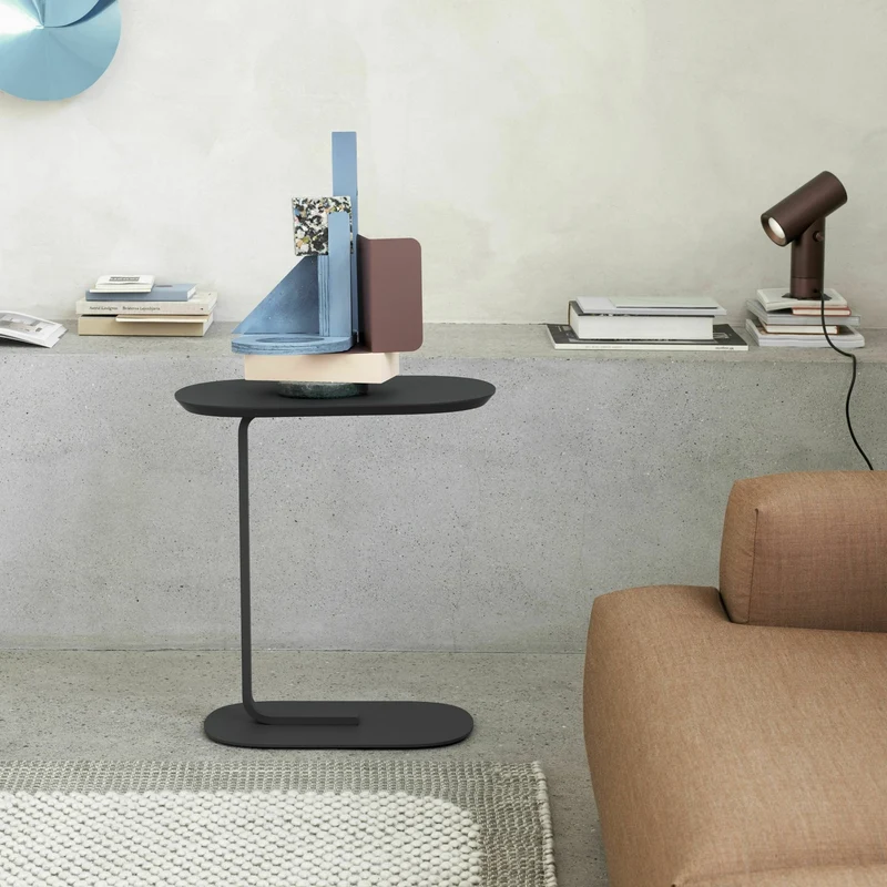 Table d'appoint en acier gris bleuté H 73,5 cm Relate - Muuto