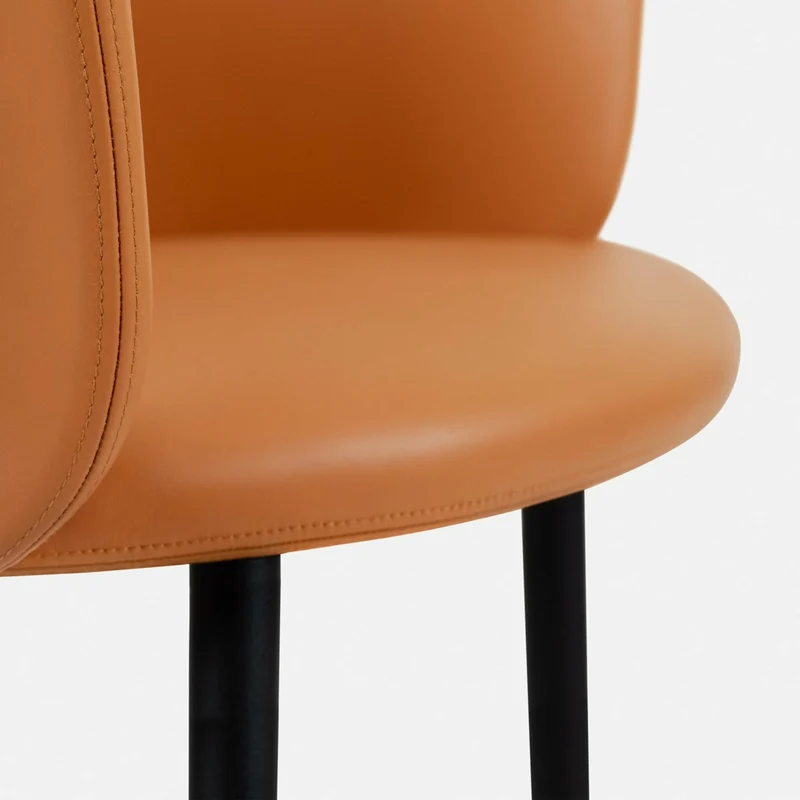 Chaise en cuir marron Kendo - Hem