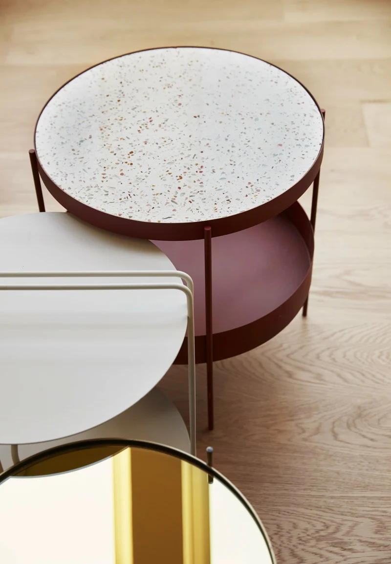 Table ronde en métal gris clair - Hübsch