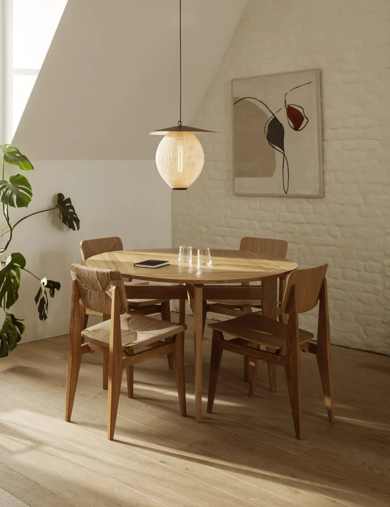 Chaise en papier tissé et bois de noyer C-Chair - Gubi