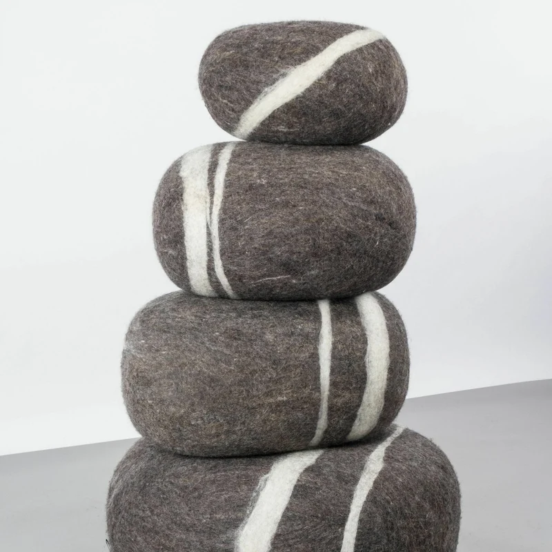 Pouf en laine marron foncé marbré M Oskar - myfelt