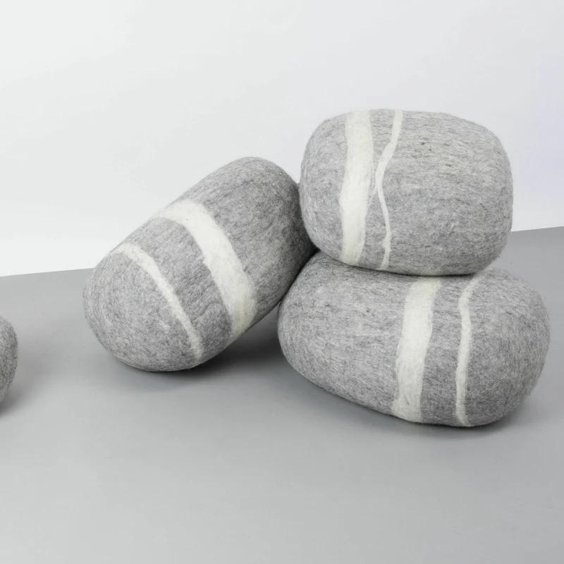 Pouf en laine gris marbré S Carl - myfelt