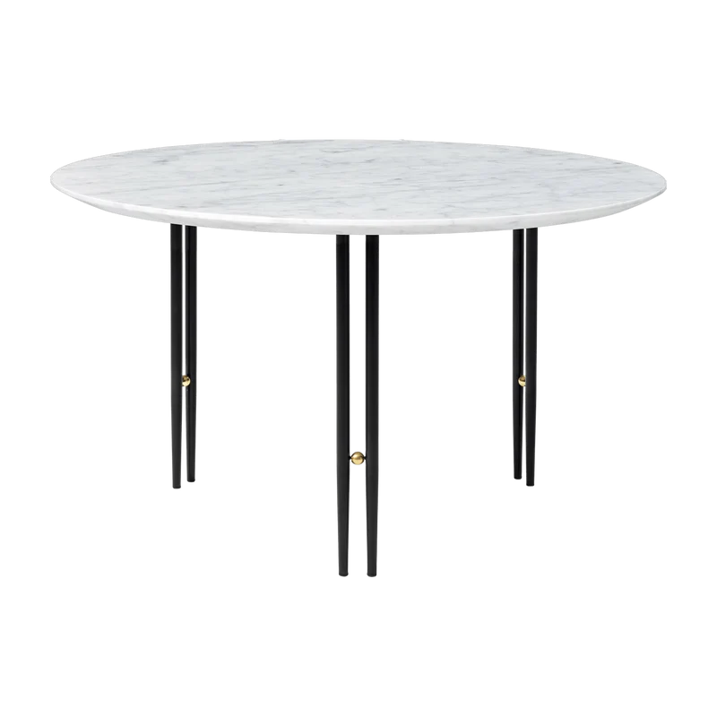 Table basse ronde en marbre blanc et base en laiton noire 70 cm IOI - Gubi