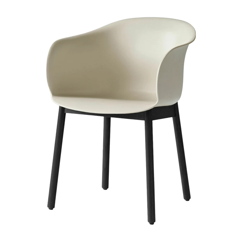 Chaise beige piétement en bois de chêne noir JH30 - &tradition