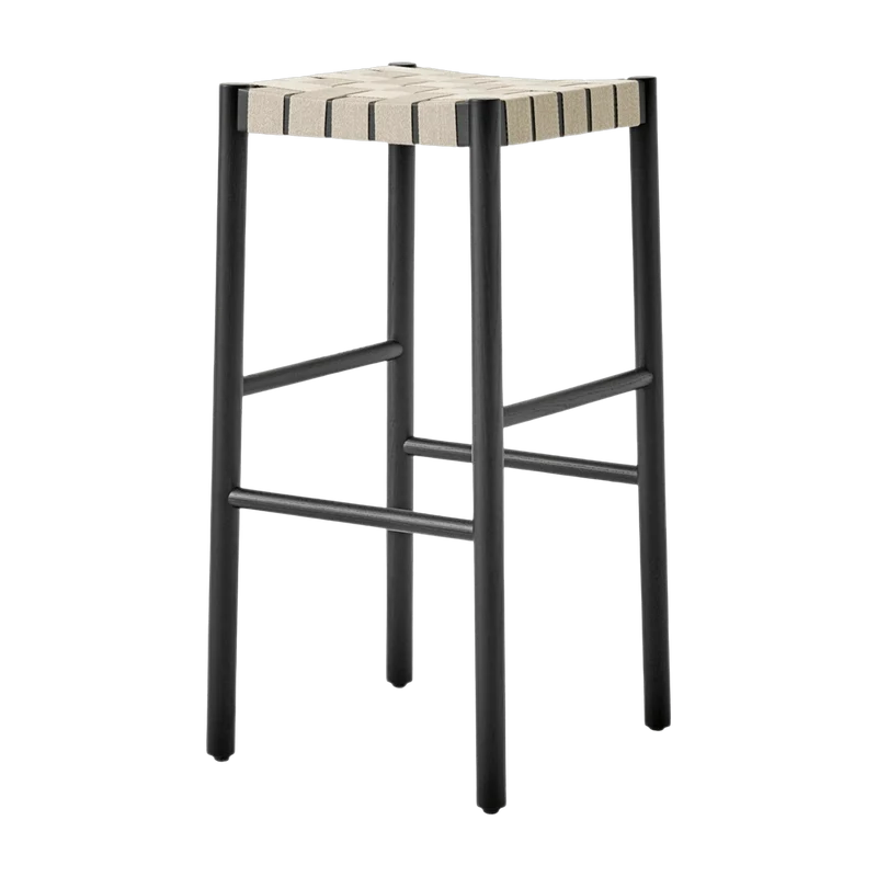 Tabouret de bar beige et piètement noir Betty TK8 - &tradition