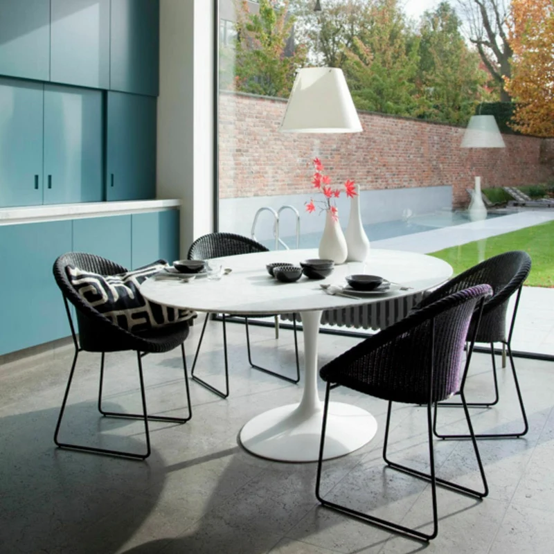 Chaise avec accoudoirs ronde en osier noir Joe - Vincent Sheppard