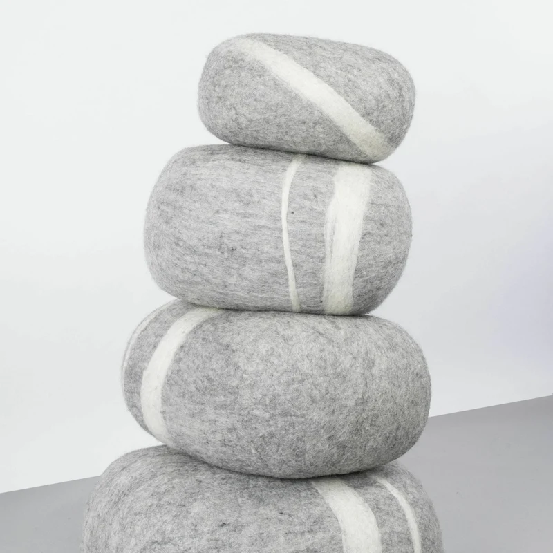 Pouf en laine gris marbré M Carl - myfelt
