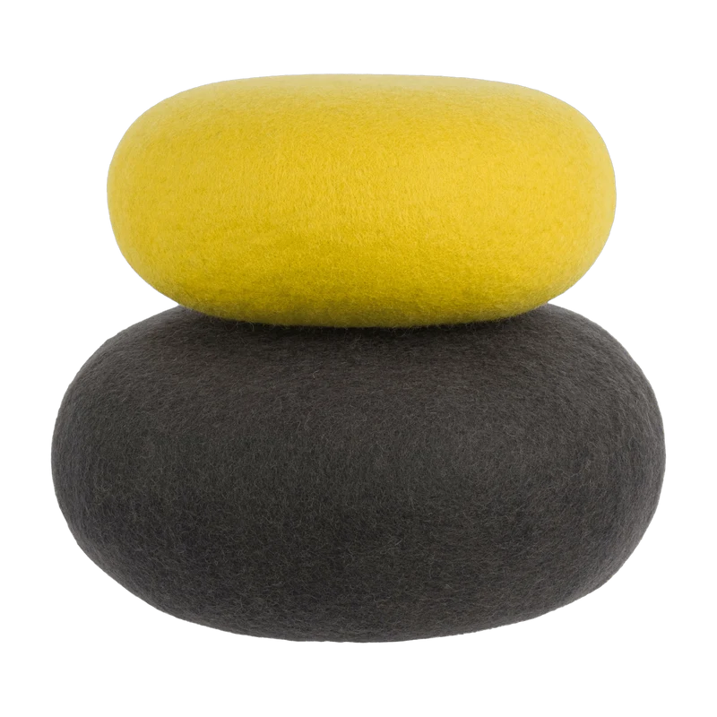 2 Poufs en laine vert-jaune et anthracite Kata et Kuno - myfelt