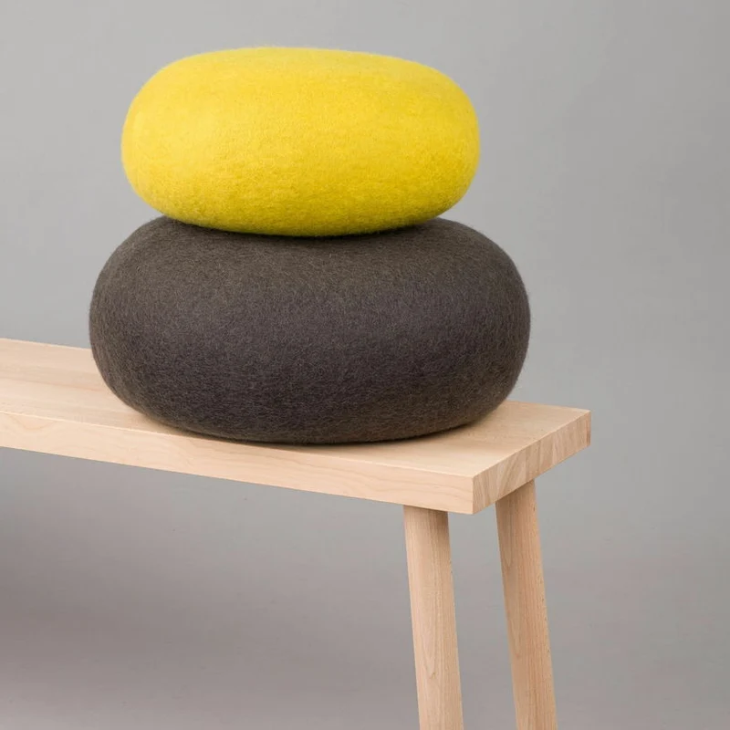 Pouf rond en laine anthracite M Kuno - myfelt