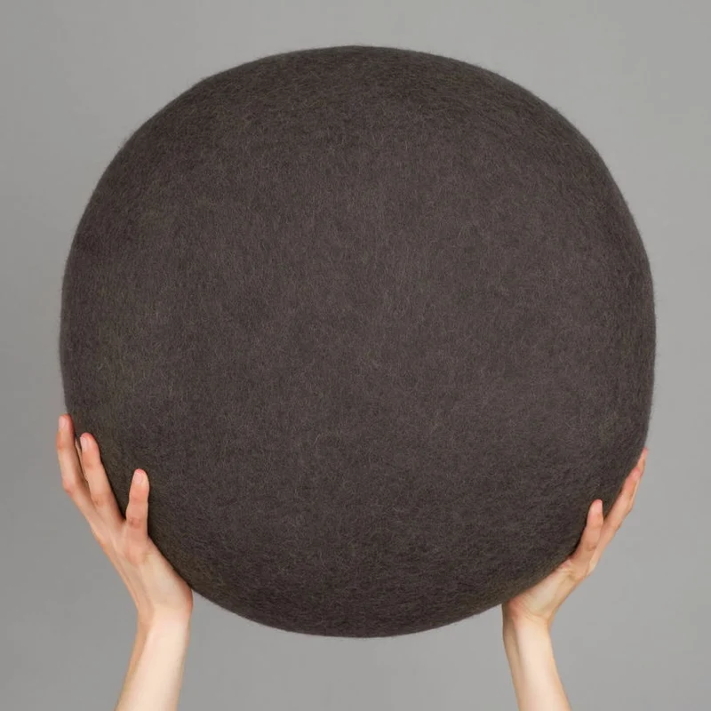 Pouf rond en laine anthracite M Kuno - myfelt