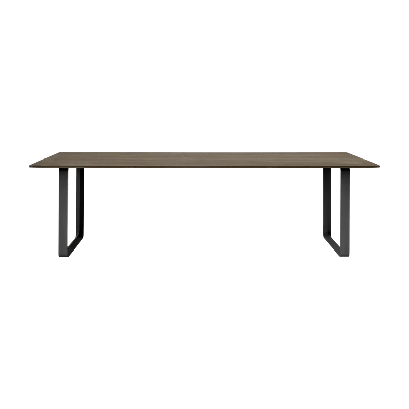 Table en chêne massif fumé et aluminium noir 255 x 108 cm 70/70 - Muuto