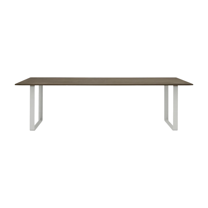 Table en chêne massif fumé et aluminium gris 255 x 108 cm 70/70 - Muuto