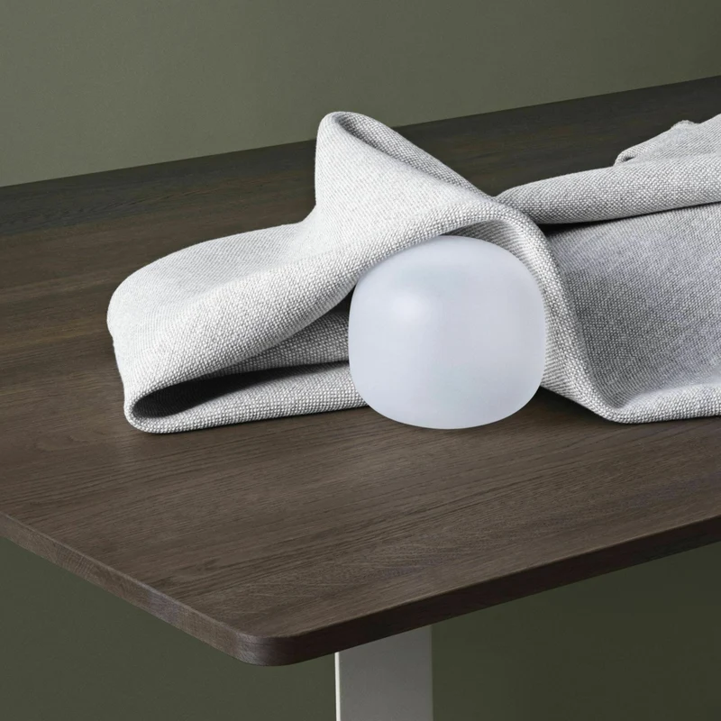 Table en chêne massif fumé et aluminium gris 295 x 108 cm 70/70 - Muuto