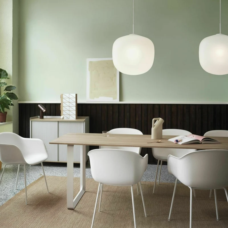 Table en chêne massif fumé et aluminium gris 295 x 108 cm 70/70 - Muuto