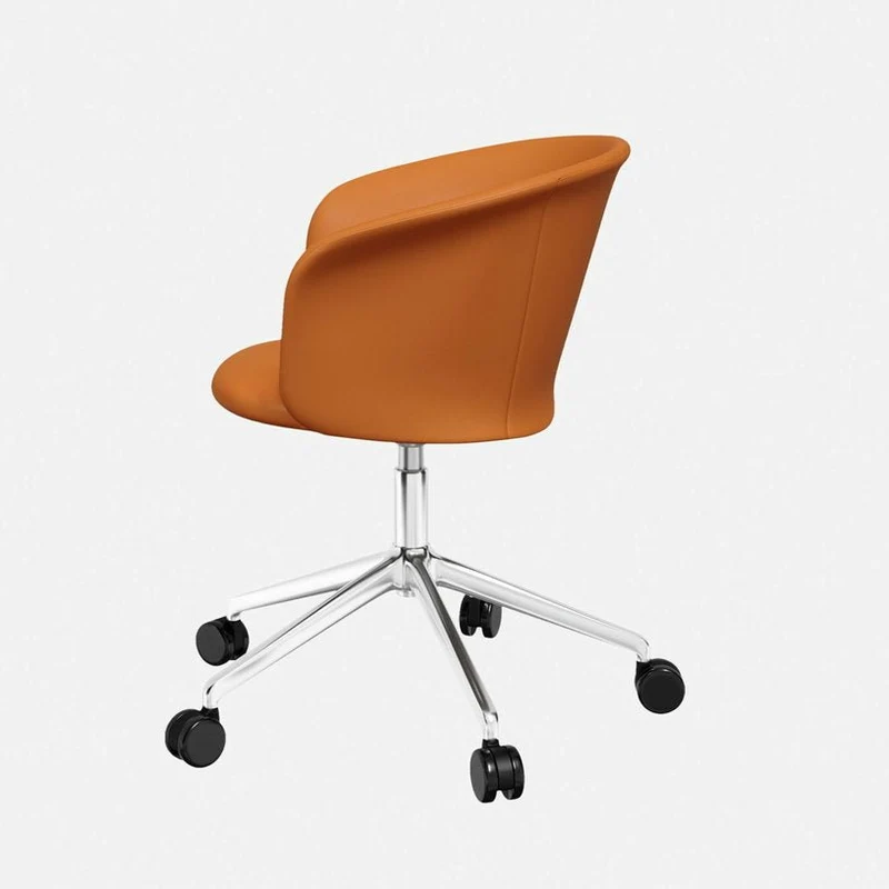 Fauteuil en cuir marron et piètement argenté à roulettes Kendo - Hem