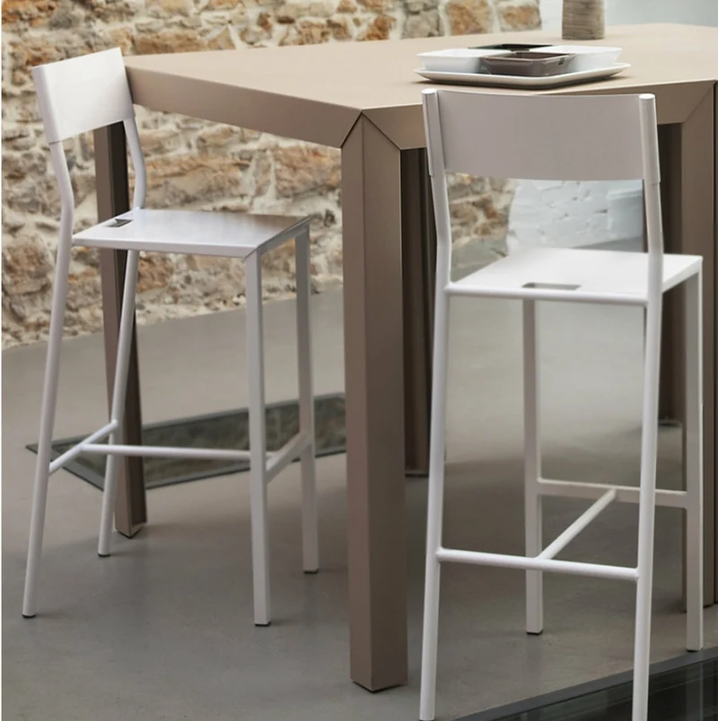 Chaise haute en acier mat safran 99 cm Take - Matière Grise