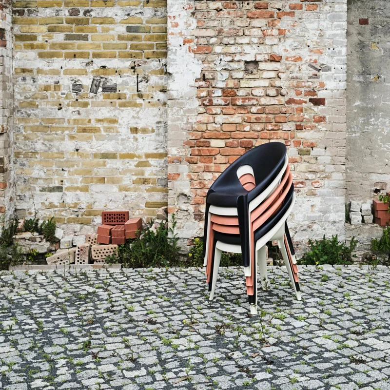 Chaise avec accoudoirs en polypropylène recyclé orange Bell - Magis