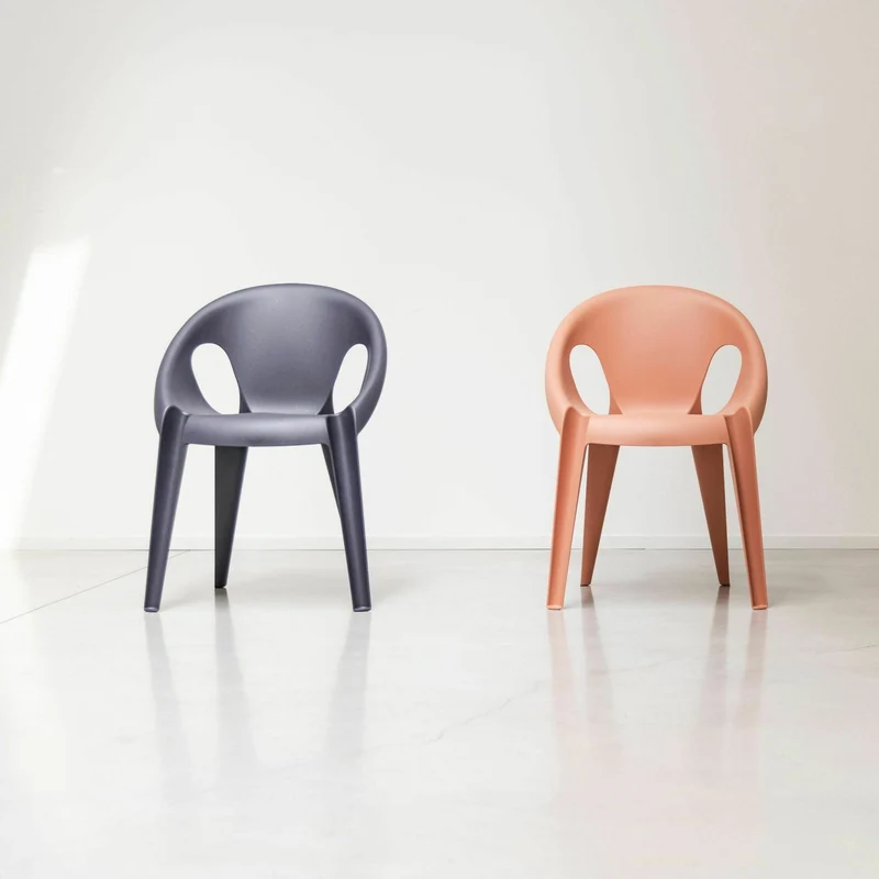 Chaise avec accoudoirs en polypropylène recyclé orange Bell - Magis