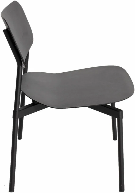 Fauteuil de jardin en métal noir Fromme - Petite friture