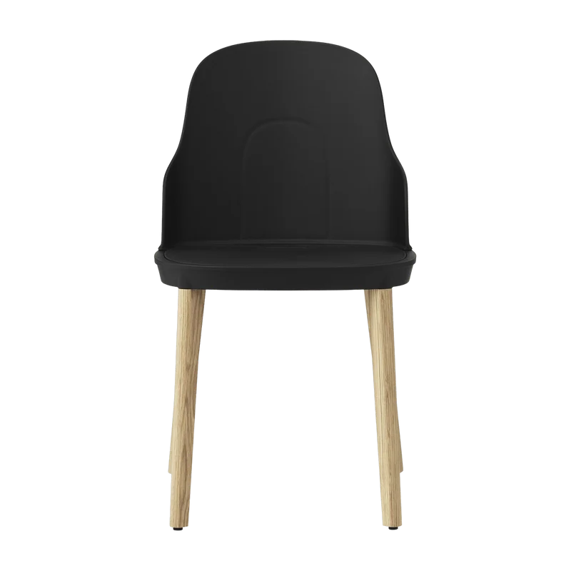 Chaise noire au piètement en chêne Allez noir - Normann Copenhagen