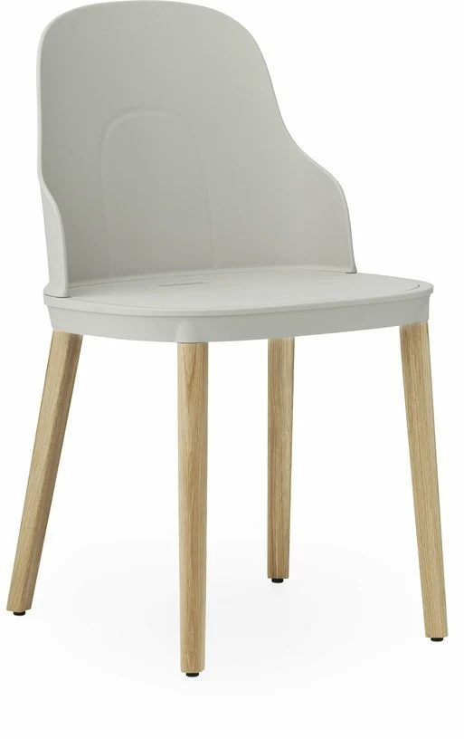 Chaise gris chaud au pietement en chêne Allez Warm Grey - Normann Copenhagen