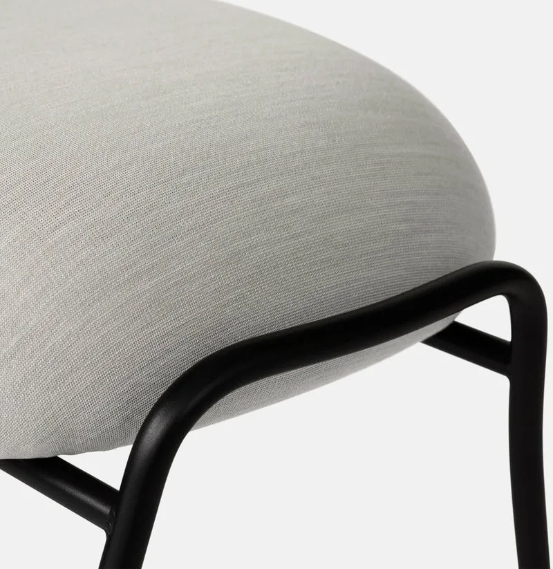 Fauteuil en tissu et repose-pieds Shell Hai - Hem