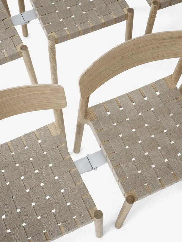 Chaise en bois naturel et sangles en lin naturel Betty TK1 - &tradition
