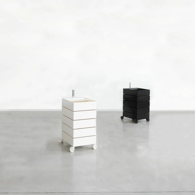 Caisson sur roulettes 5 tiroirs noir 360° Container - Magis