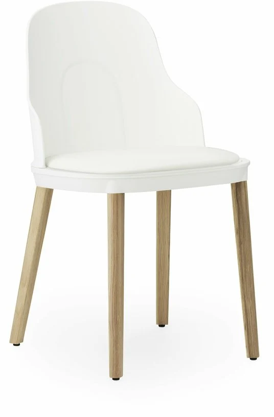 Chaise à l'assise en cuir blanc et au pietement en chêne Allez blanc - Normann Copenhagen