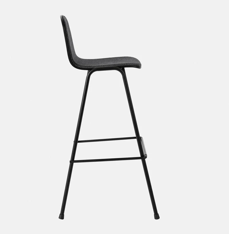 Chaise de bar 75 cm en tissu noir et cadre noir Touchwood - Hem