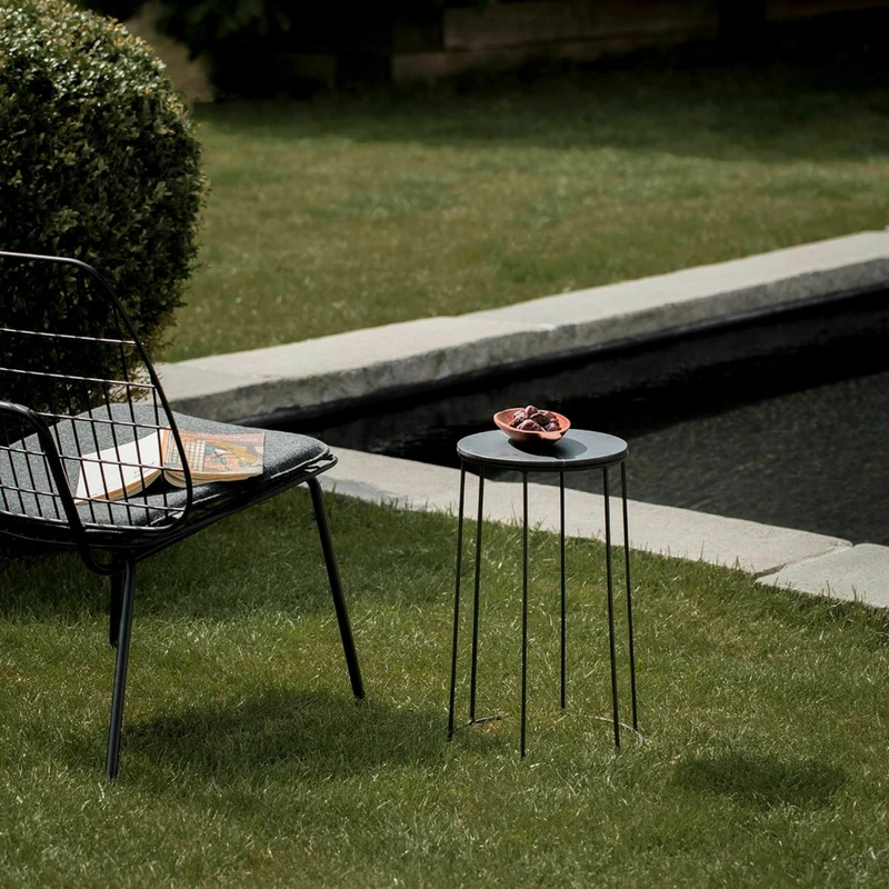 Chaise lounge en métal noir WM - Audo