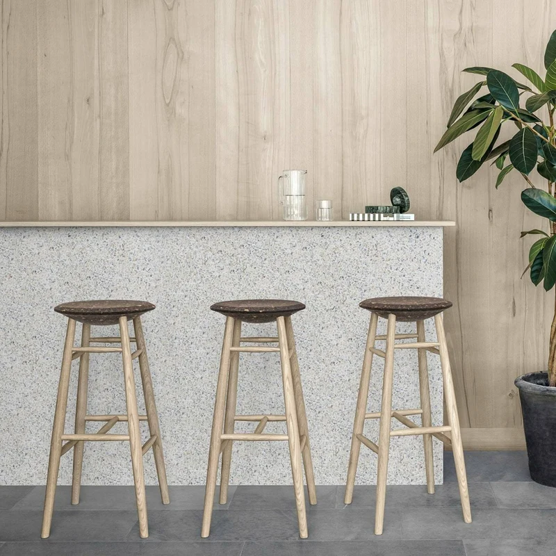 Tabouret de bar en liège foncé et bois noir Drifted - Hem