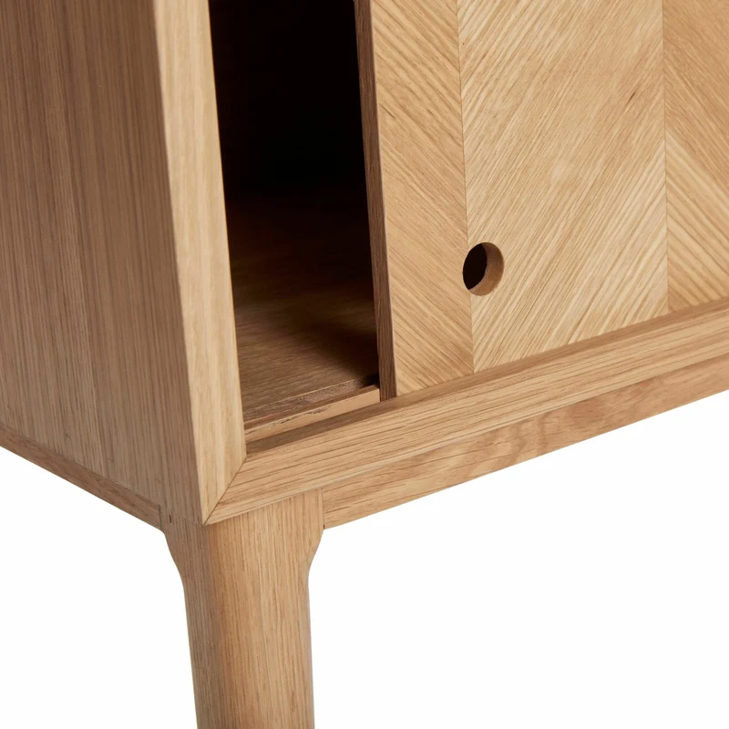 Console motif chevron en bois de chêne clair - Hübsch