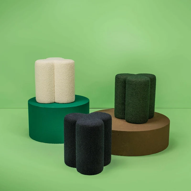 Tabouret trèfle en tissu bleu marine Clover - Pols Potten
