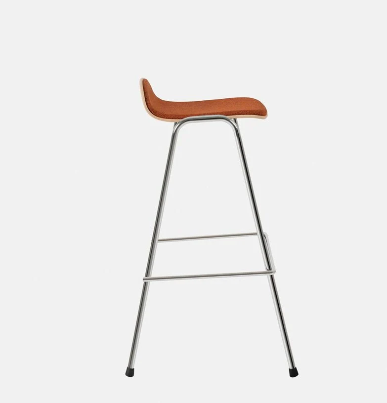 Tabouret de bar 75 cm en tissu rouge et cadre argenté Touchwood - Hem