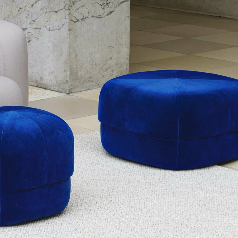 Pouf en polyester bleu électrique L Circus Electric bleu - Normann Copenhagen
