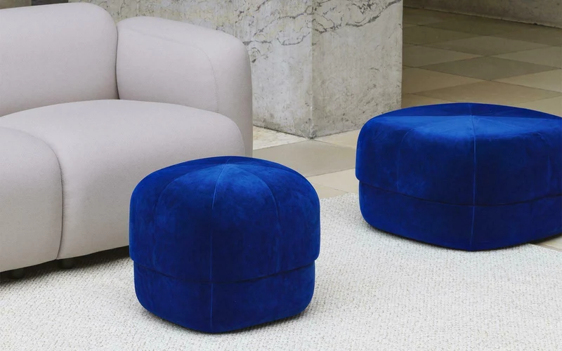 Pouf en polyester bleu électrique L Circus Electric bleu - Normann Copenhagen