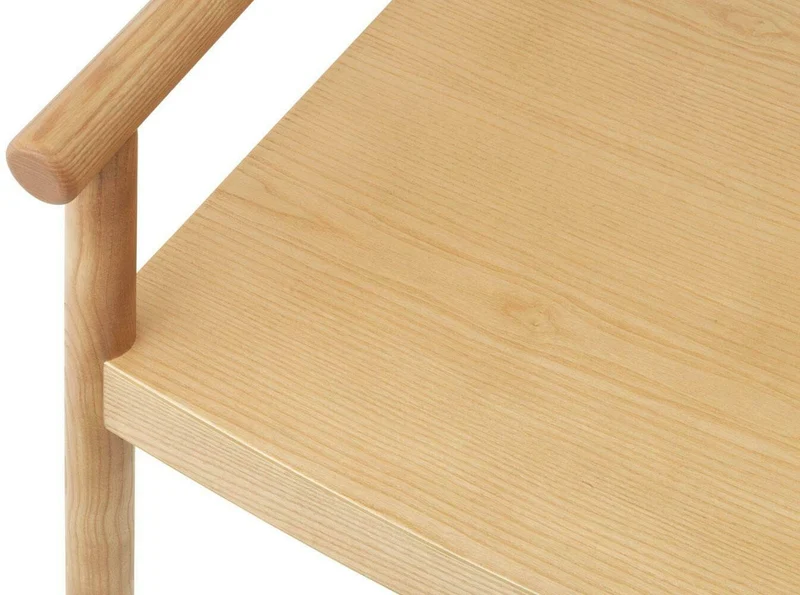 Fauteuil lounge en frêne laqué et peint Timb Tan - Normann Copenhagen