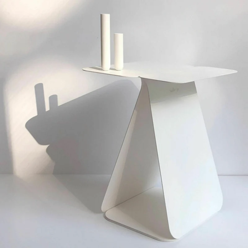 Table d'appoint rectangulaire en acier blanc mat Youmy - Mlle Jo