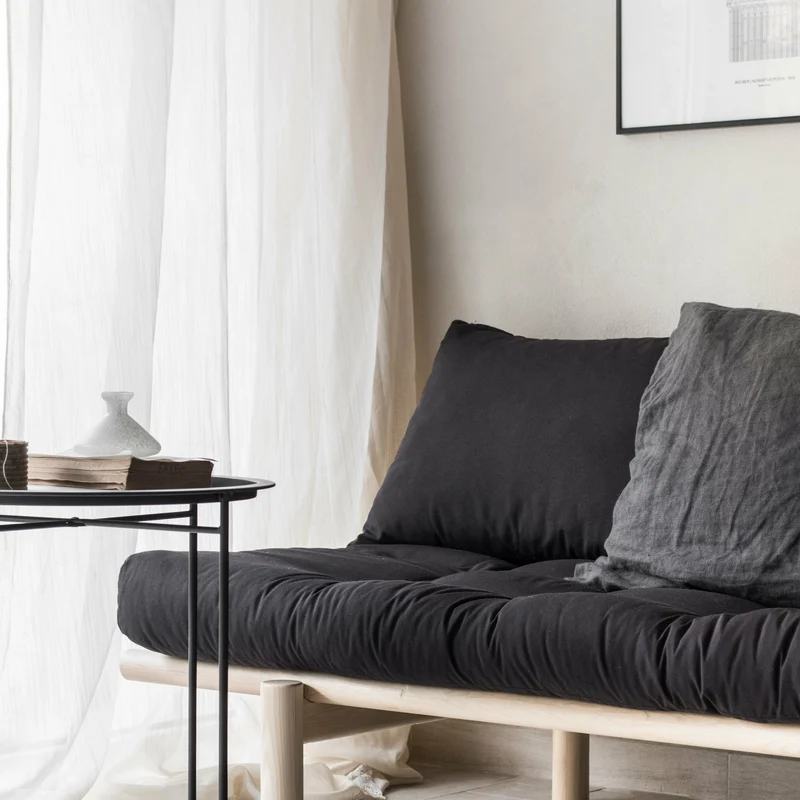 Lit de jour en bois clair et matelas lin Pace - Karup Design