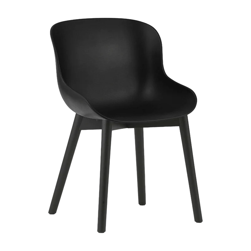 Chaise en chêne vernis noir et pp noir Hyg - Normann Copenhagen