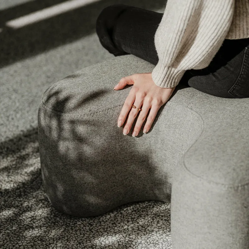 Pouf en laine gris Ü - noo.ma