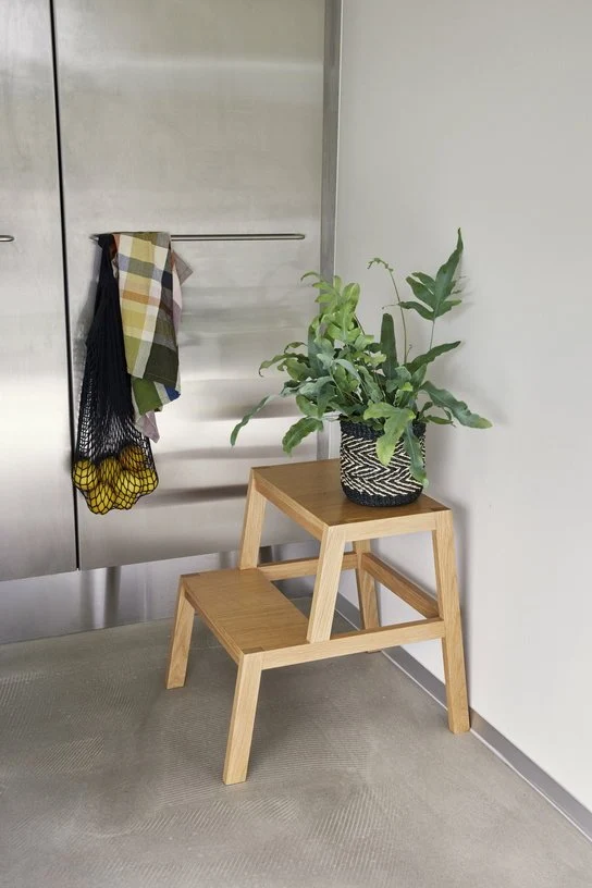 Tabouret en placage de chêne - Hübsch