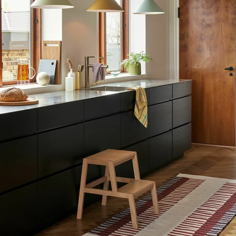 Tabouret en placage de chêne - Hübsch