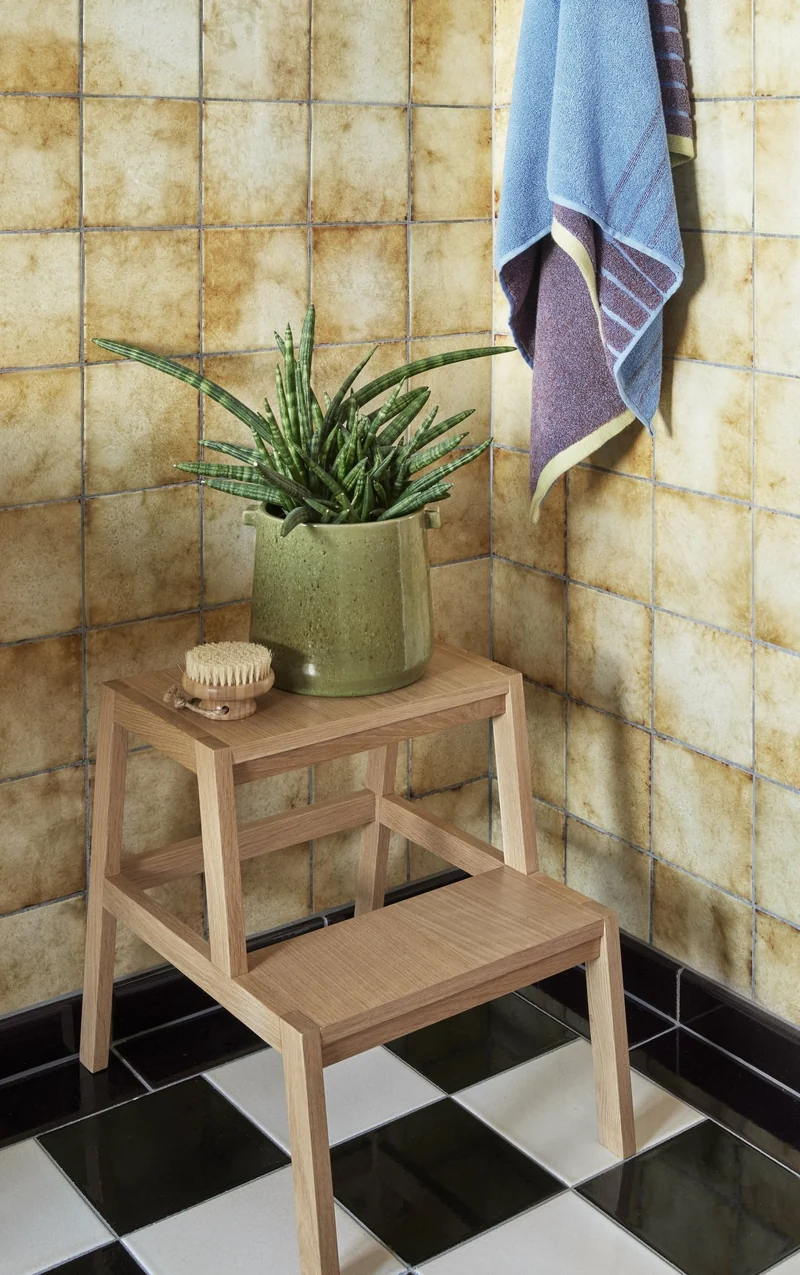 Tabouret en placage de chêne - Hübsch