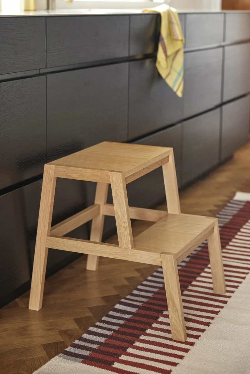 Tabouret en placage de chêne - Hübsch