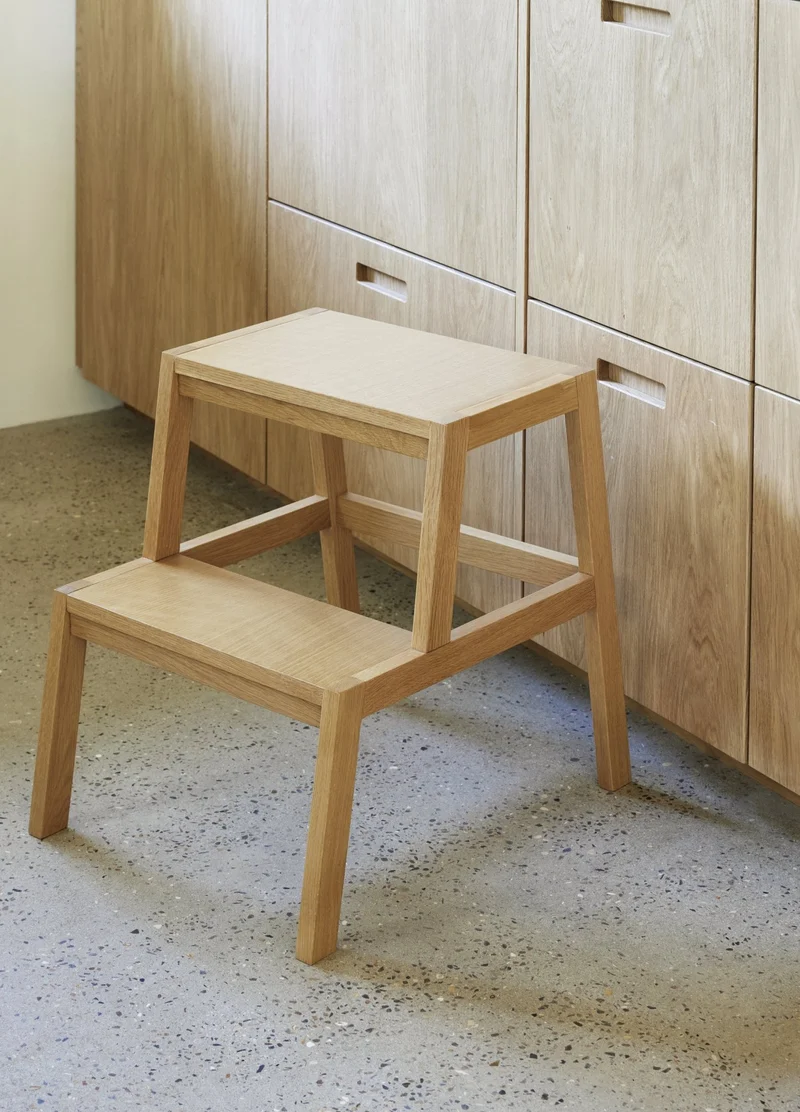 Tabouret en placage de chêne - Hübsch