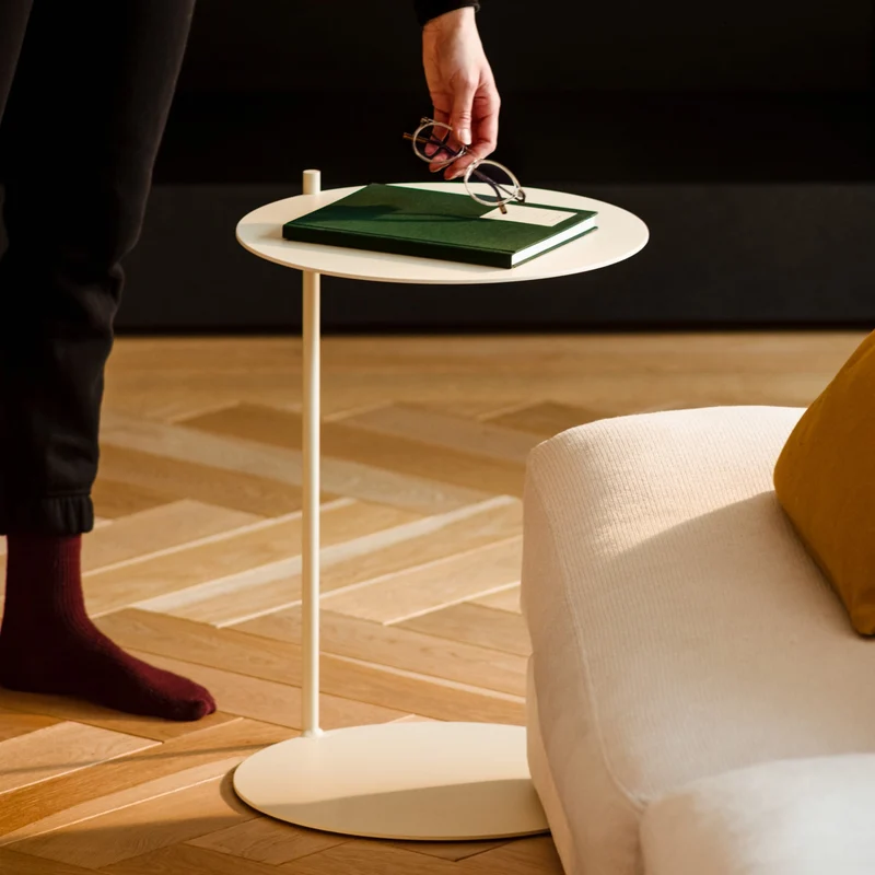 Table d'appoint en acier beige Ande - noo.ma