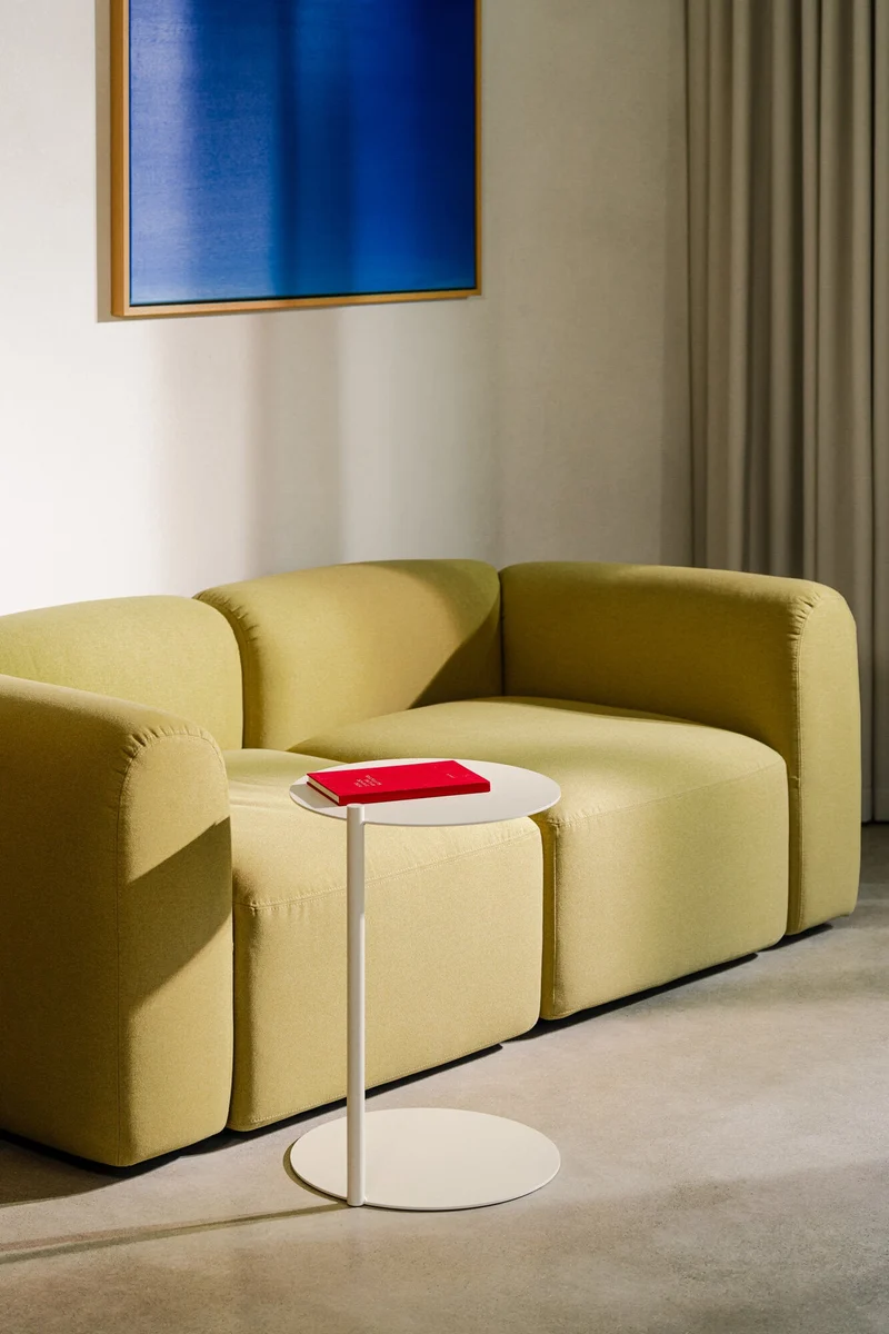 Table d'appoint en acier beige Ande - noo.ma