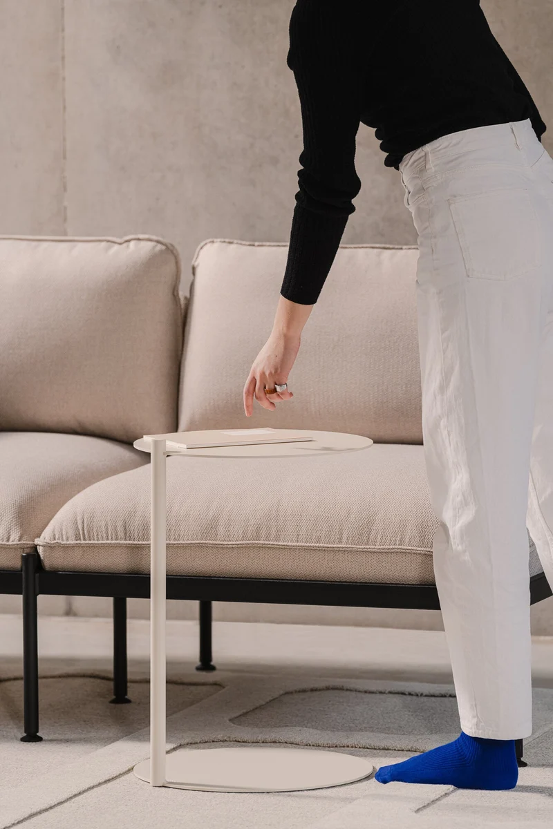 Table d'appoint en acier beige Ande - noo.ma